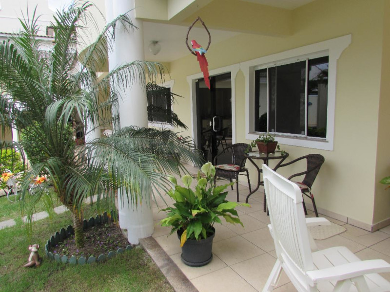 Casa de condomínio à venda Vargem Pequena com 331m² e 5 quartos por R$ 690.000 - 2c-varanda-terreo.jpeg