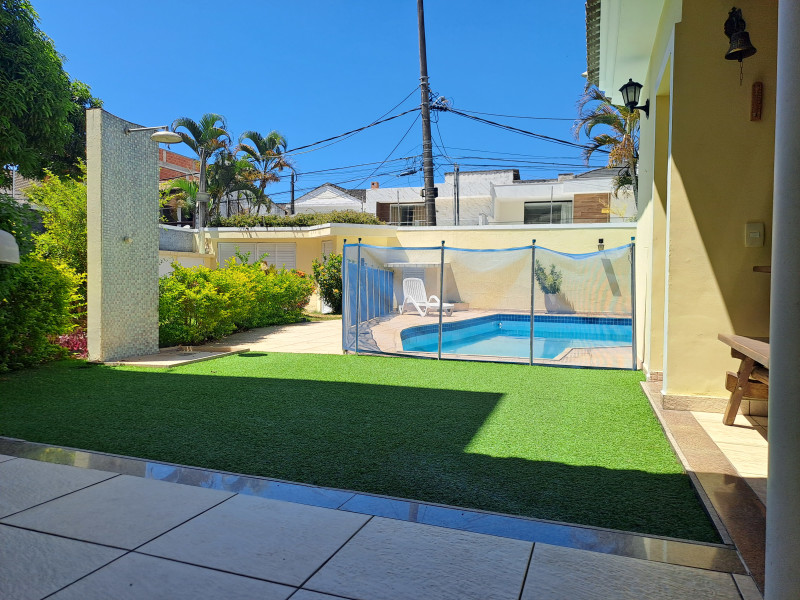 Casa de condomínio à venda Vargem Pequena com 331m² e 5 quartos por R$ 690.000 - 3f-piscina.jpg