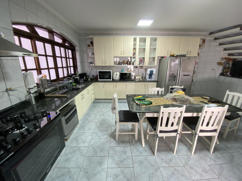Casa à venda Parque da Figueira com 350m² e 4 quartos por R$ 1.190.000 - img-4901.jpeg