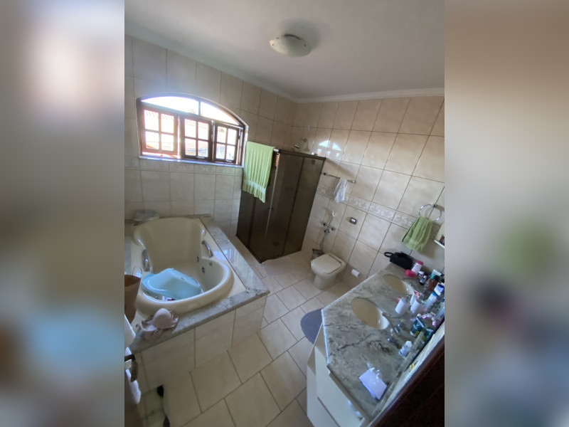 Casa à venda Parque da Figueira com 350m² e 4 quartos por R$ 1.190.000 - img-4913.jpeg