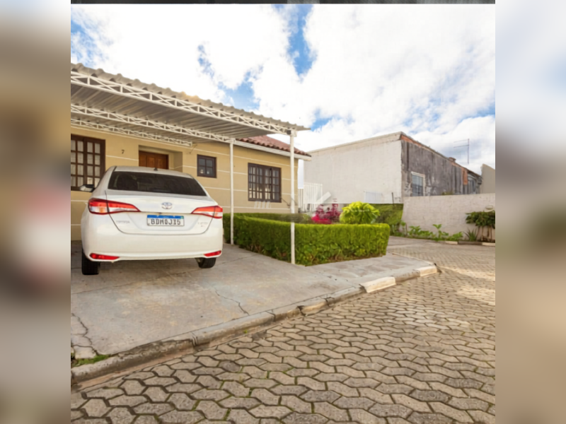 Casa de condomínio à venda Fazendinha com 104m² e 3 quartos por R$ 468.000 - municipio-curitiba-uf-pr-area-total-10476-m2-area-privativa-6256-m2-area-terreno-10400-m2-topografia-plano-face-do-imovel-norte-face-do-apartamento-norte-tipo-de-uso-residencial-dormitorios-3-b-2.png