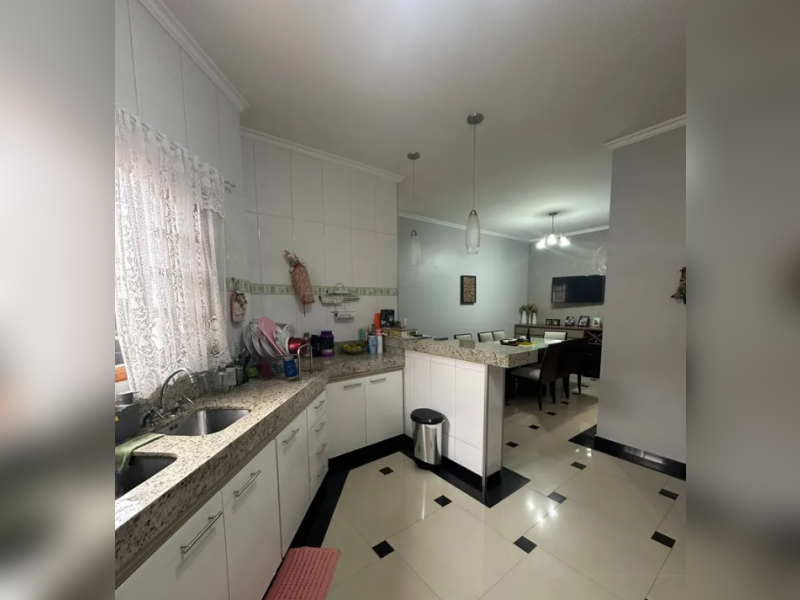 imóvel com 434m² - Jardim Mexico - Itatiba