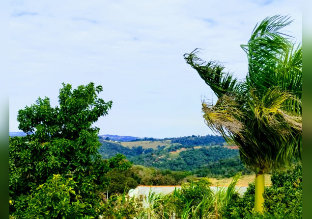 imóvel com 1340m²