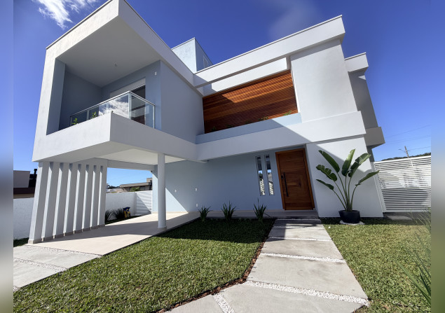 imóvel com 225m²