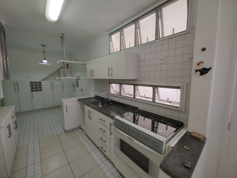 imóvel com 175m² - Centro de Apoio I (Alphaville) - Santana de Parnaiba