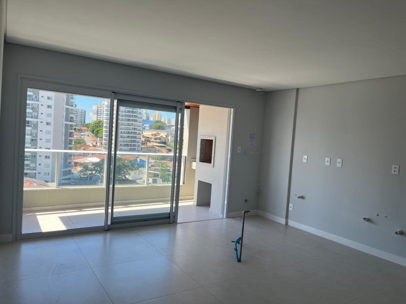 imóvel com 66m² - Barreiros - São José