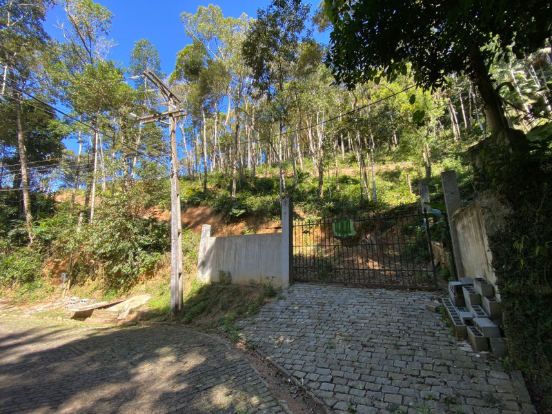 imóvel com 4200m² - Carlos Guinle - Teresópolis
