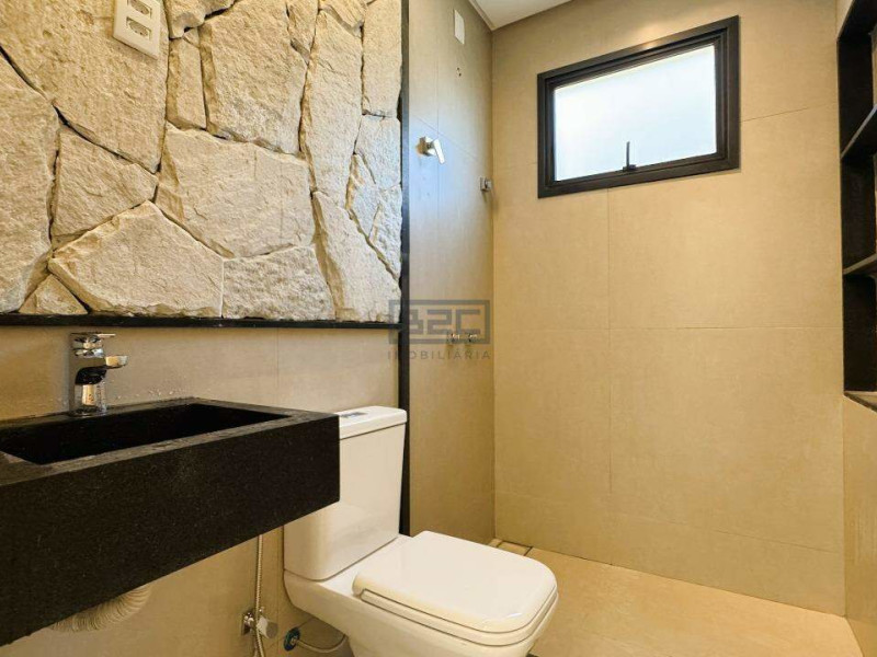 imóvel com 280m² - Jardins Capri - Senador Canedo