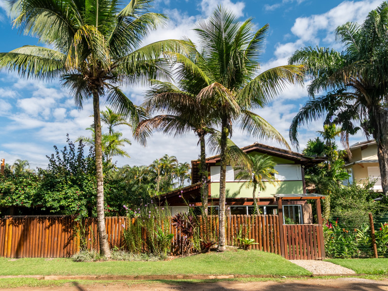 imóvel com 268m² - Praia do Itamambuca - Ubatuba