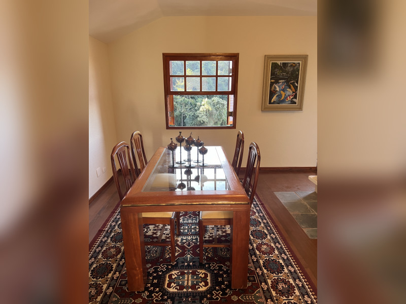imóvel com 175m² - Vila Floresta - Campos do Jordão