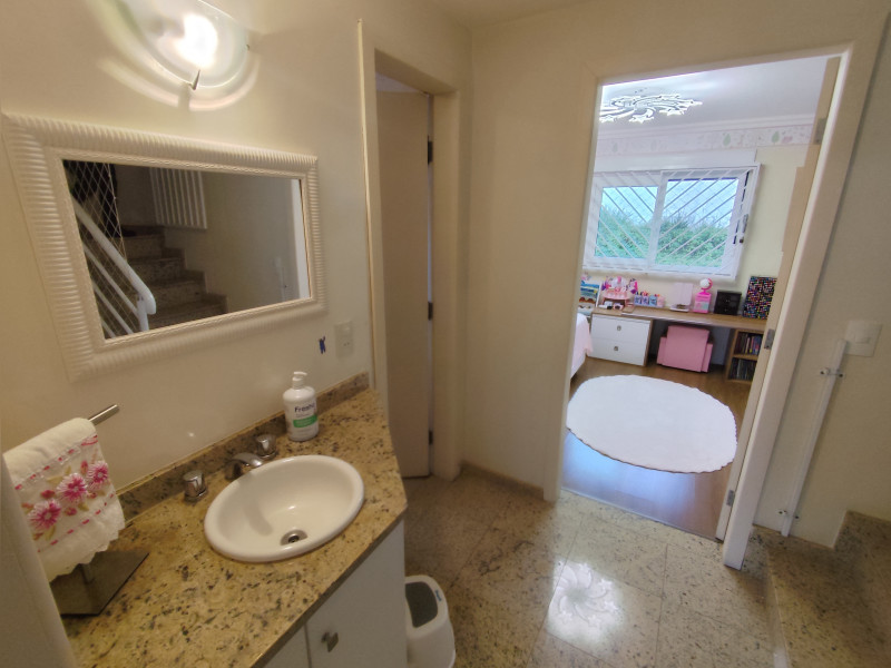 imóvel com 221m² - Santa Felicidade - Curitiba