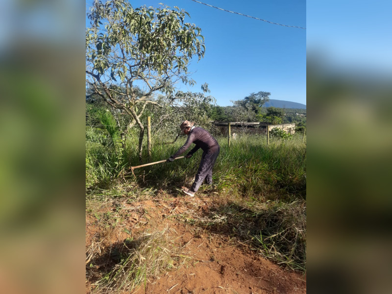 imóvel com 700m² - Centro - Mateus Leme