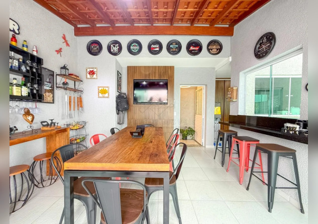 imóvel com 168m²
