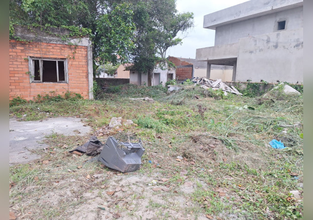 imóvel com 372m²