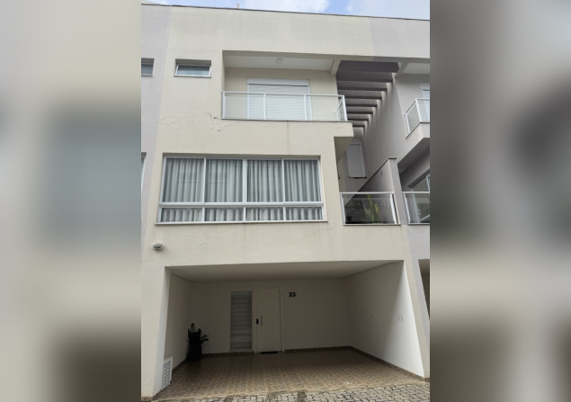 imóvel com 151m²
