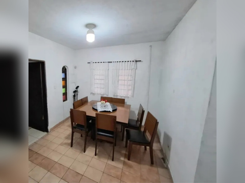 imóvel com 296m² - Vl. Acoreana - Poá