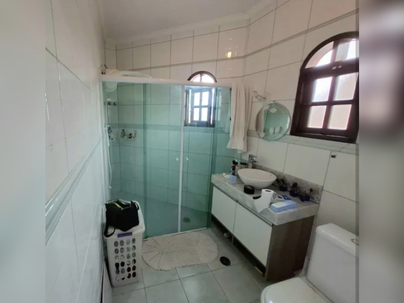 imóvel com 296m² - Vl. Acoreana - Poá