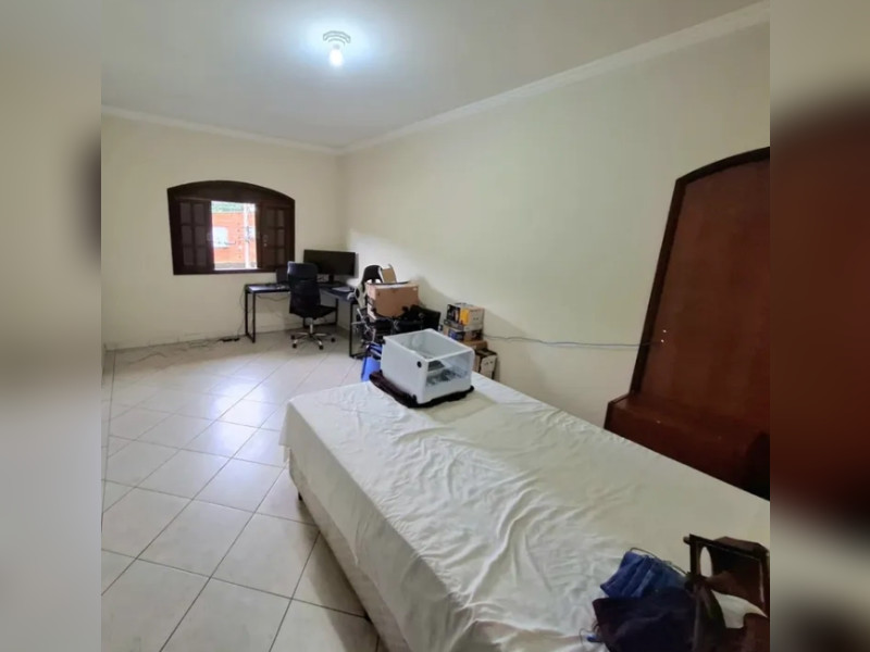 imóvel com 296m² - Vl. Acoreana - Poá