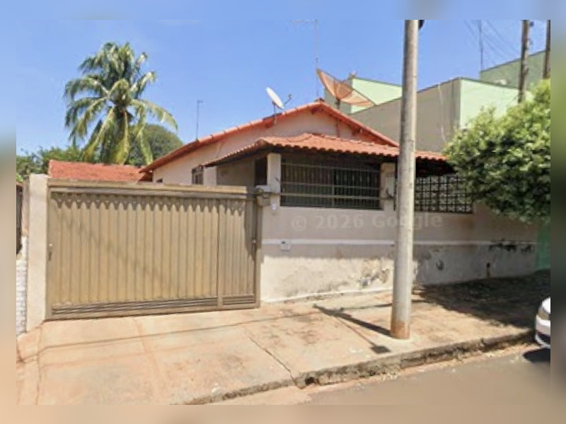 imóvel com 300m² - Centro - Jaborandi