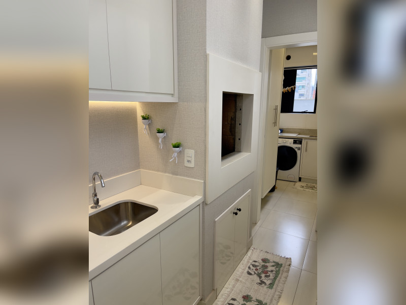 imóvel com 76m² - Meia Praia - Itapema