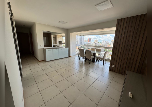 imóvel com 95m²
