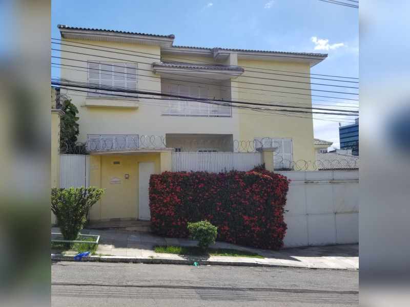 imóvel com 180m² - Jardim Vinte e Cinco de Agosto - Duque de Caxias