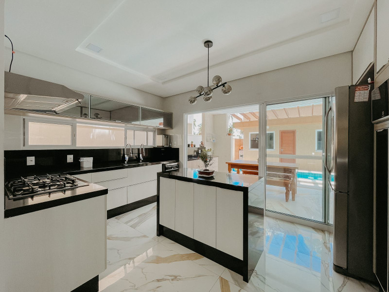 imóvel com 240m² - Cajupiranga - Parnamirim