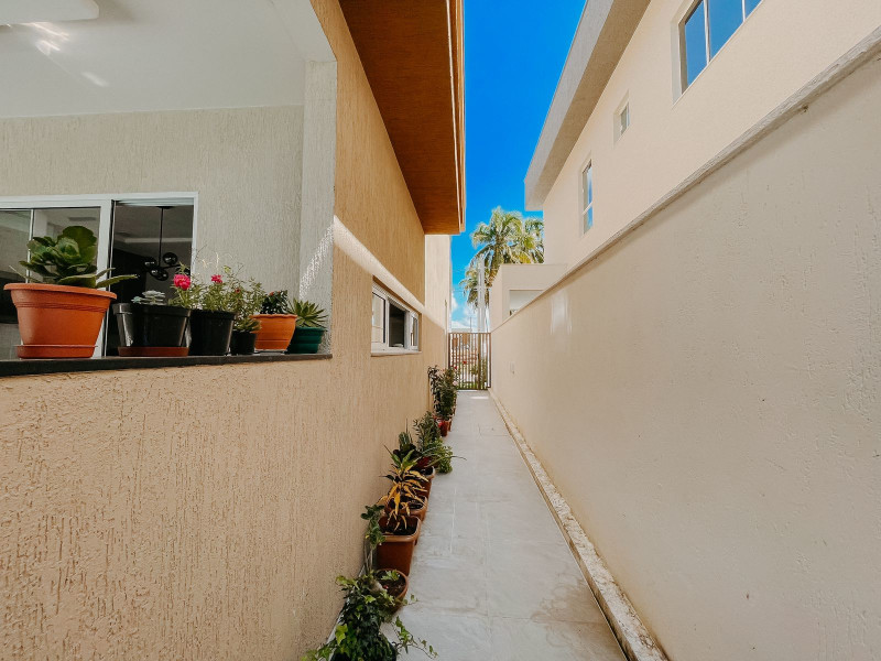 imóvel com 240m² - Cajupiranga - Parnamirim