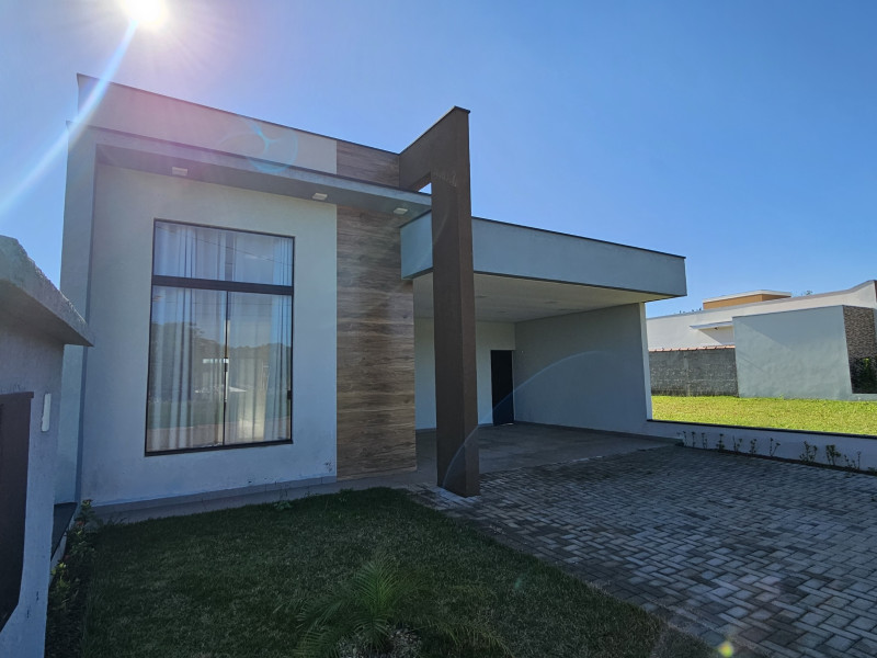 imóvel com 130m² - Centro - Aracoiaba da Serra