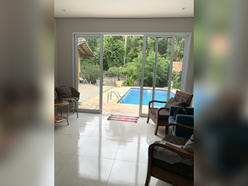 imóvel com 280m² - Transurb - Itapevi