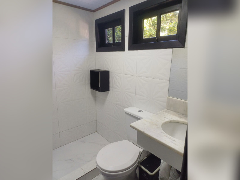imóvel com 86m² - Armacao do Pântano do Sul - Florianópolis