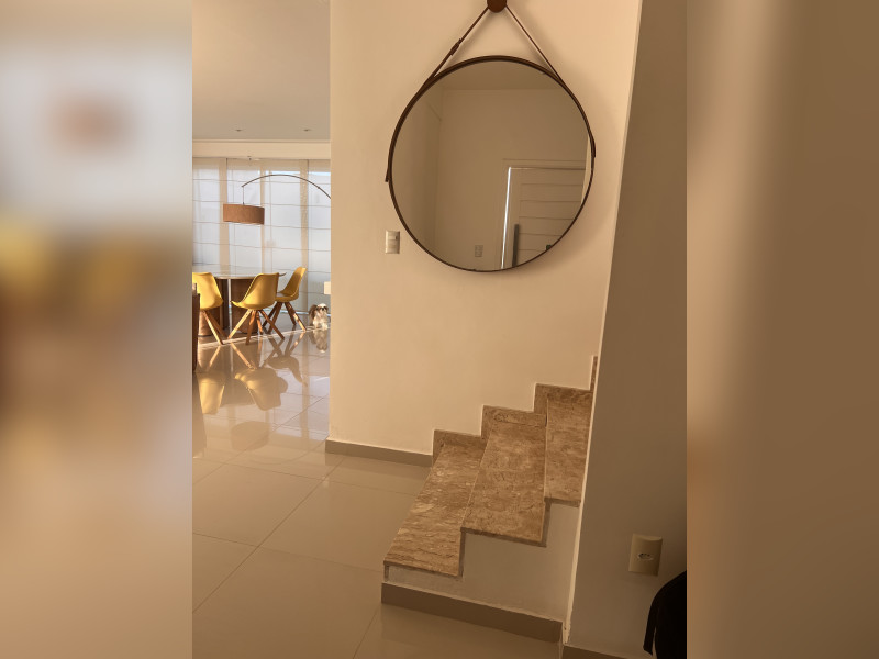 imóvel com 210m² - Granja dos Cavaleiros - Macaé