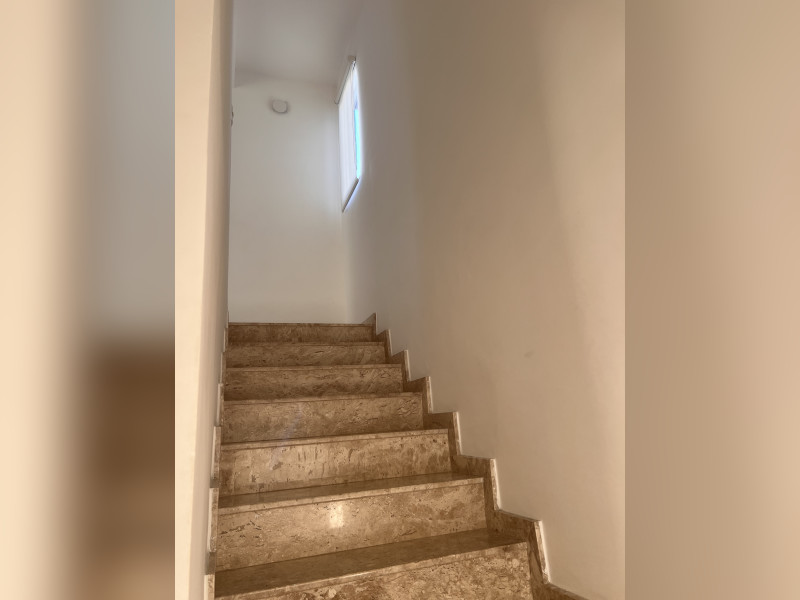 imóvel com 210m² - Granja dos Cavaleiros - Macaé