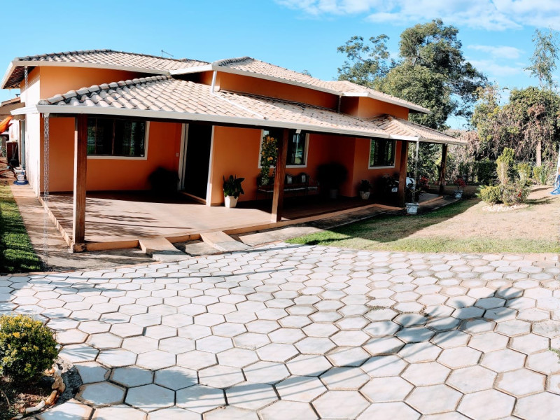 imóvel com 1000m² - Centro - Jaboticatubas