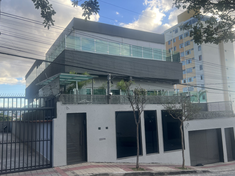 imóvel com 680m² - Ipiranga - Belo Horizonte