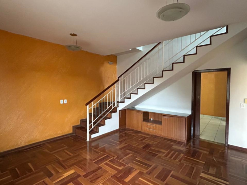 imóvel com 190m² - Lundcéia - Lagoa Santa