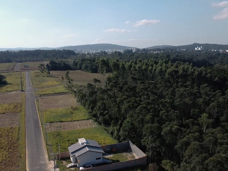 imóvel com 432m² - Primeira Linha - Criciúma