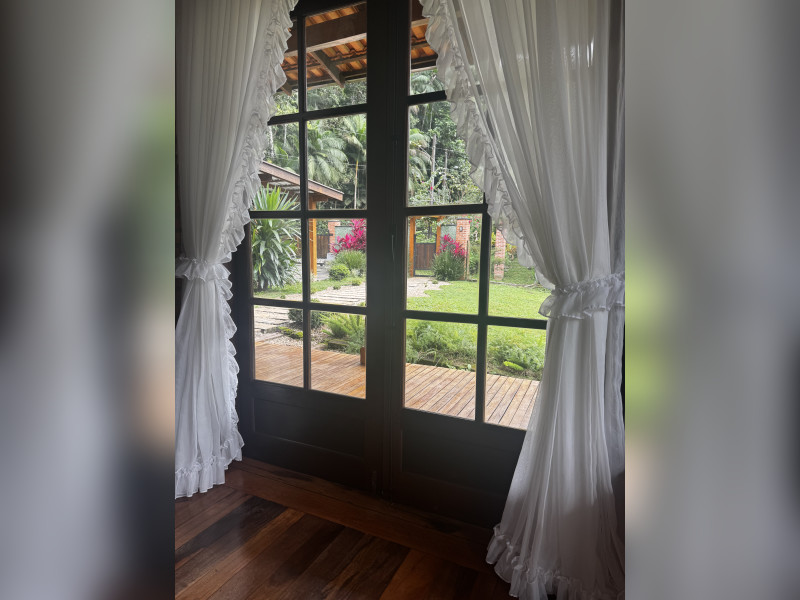 imóvel com 300m² - Pirabeiraba (Pirabeiraba) - Joinville