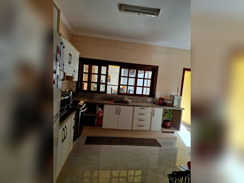 imóvel com 250m² - Roncáglia - Valinhos
