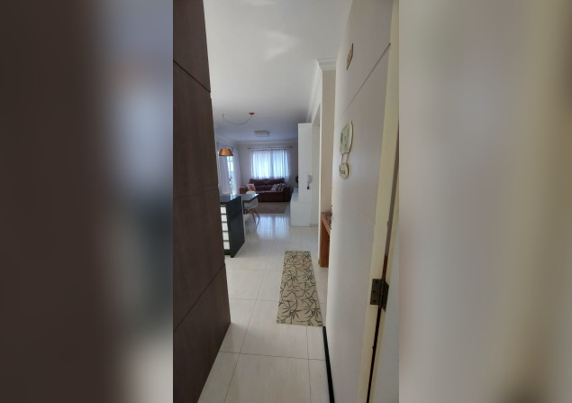 imóvel com 85m²