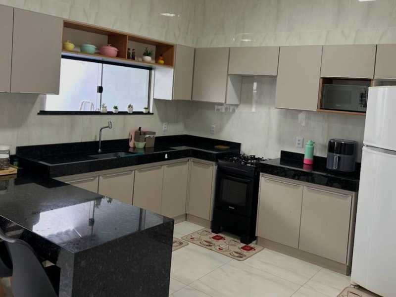 imóvel com 200m² - Centro - Vicosa do Ceara