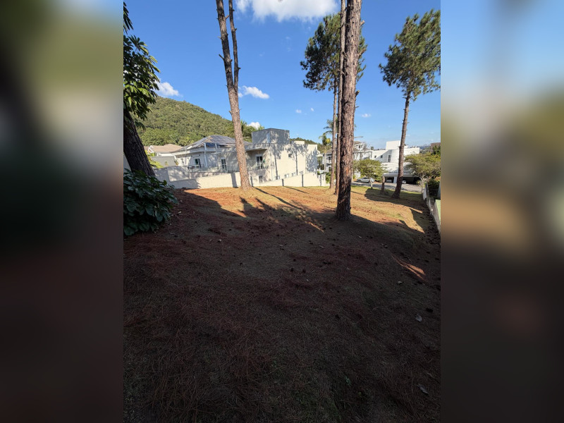 imóvel com 640m² - Residencial Dez (Alphaville) - Santana de Parnaiba