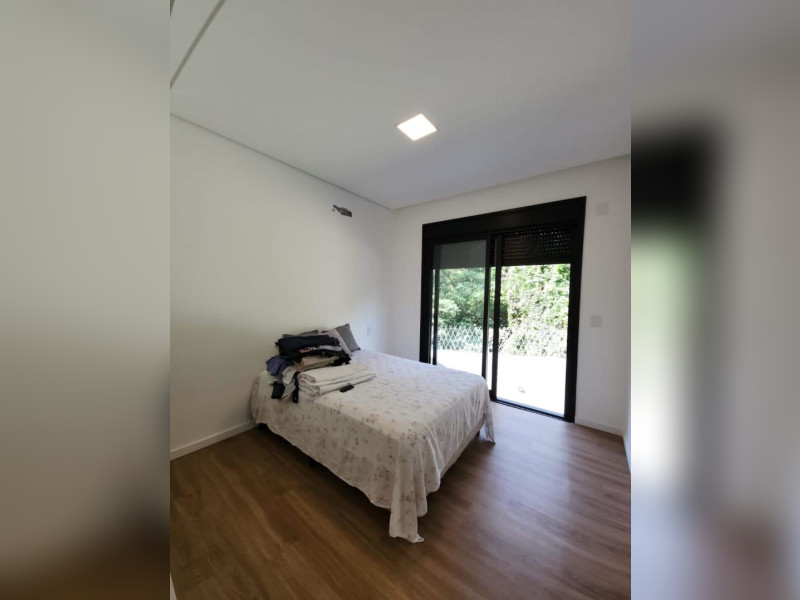 imóvel com 350m² - Alpes dos Araçás (Jordanésia) - Cajamar