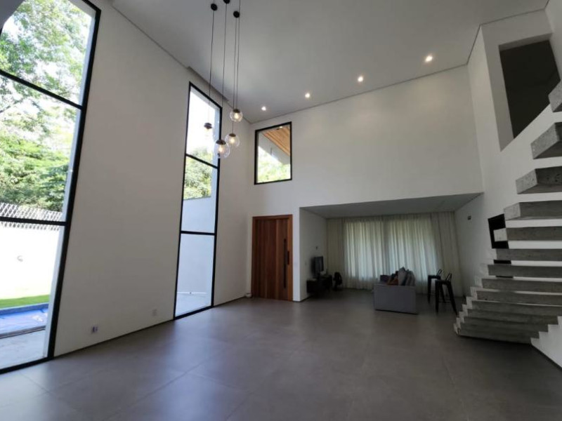 imóvel com 350m² - Alpes dos Araçás (Jordanésia) - Cajamar