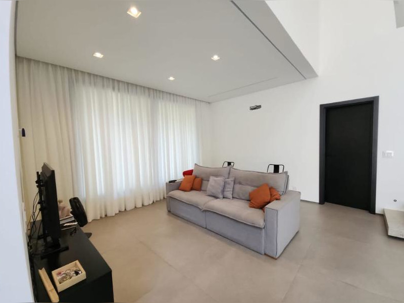 imóvel com 350m² - Alpes dos Araçás (Jordanésia) - Cajamar