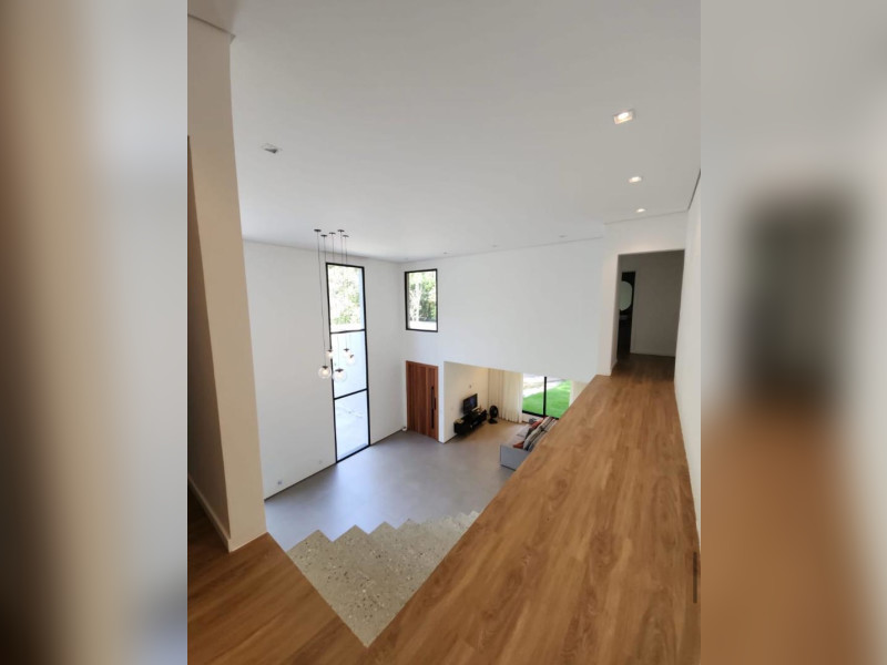 imóvel com 350m² - Alpes dos Araçás (Jordanésia) - Cajamar