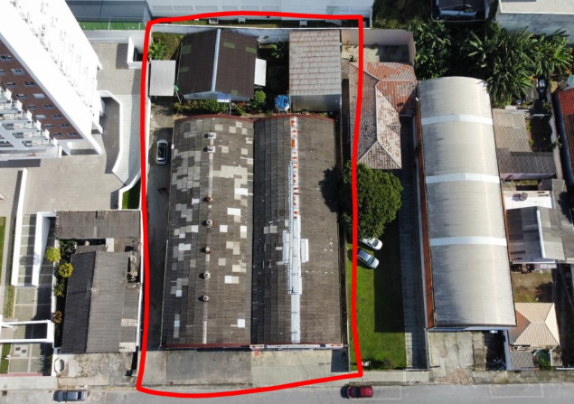 imóvel com 1135m²