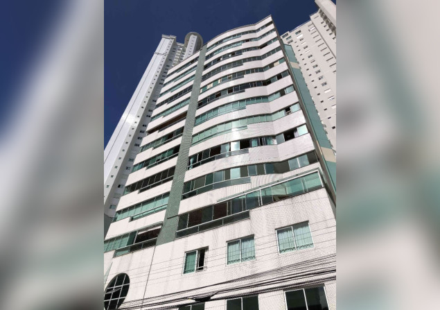 imóvel com 121m²