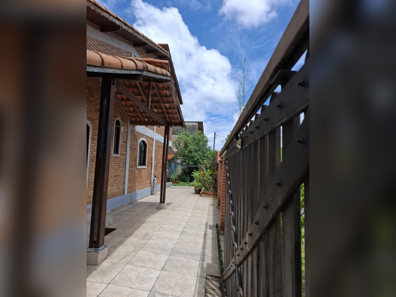 imóvel com 257m² - Cidade Jardim Itatiaia - Itatiaia