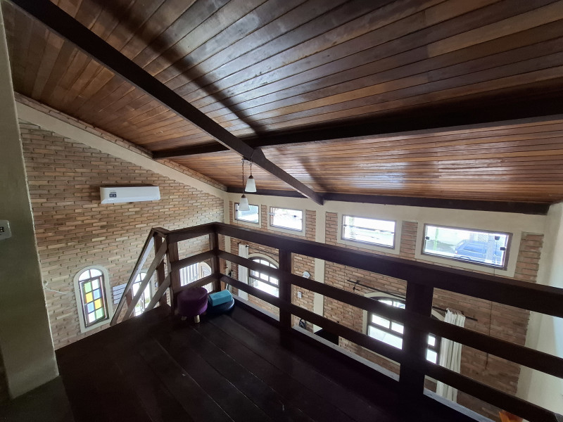 imóvel com 257m² - Cidade Jardim Itatiaia - Itatiaia